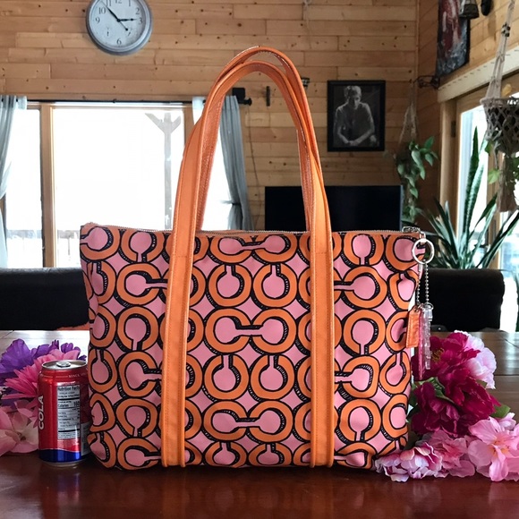 COACH POPPY Limited Edition Tote. SOLD!! - Picture 4 of 7